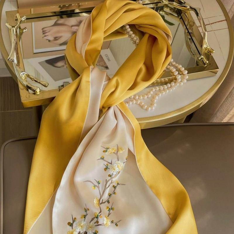 Handmade Suzhou Embroidery 16 Momme Silk Scarf 155x35cm - Image 5